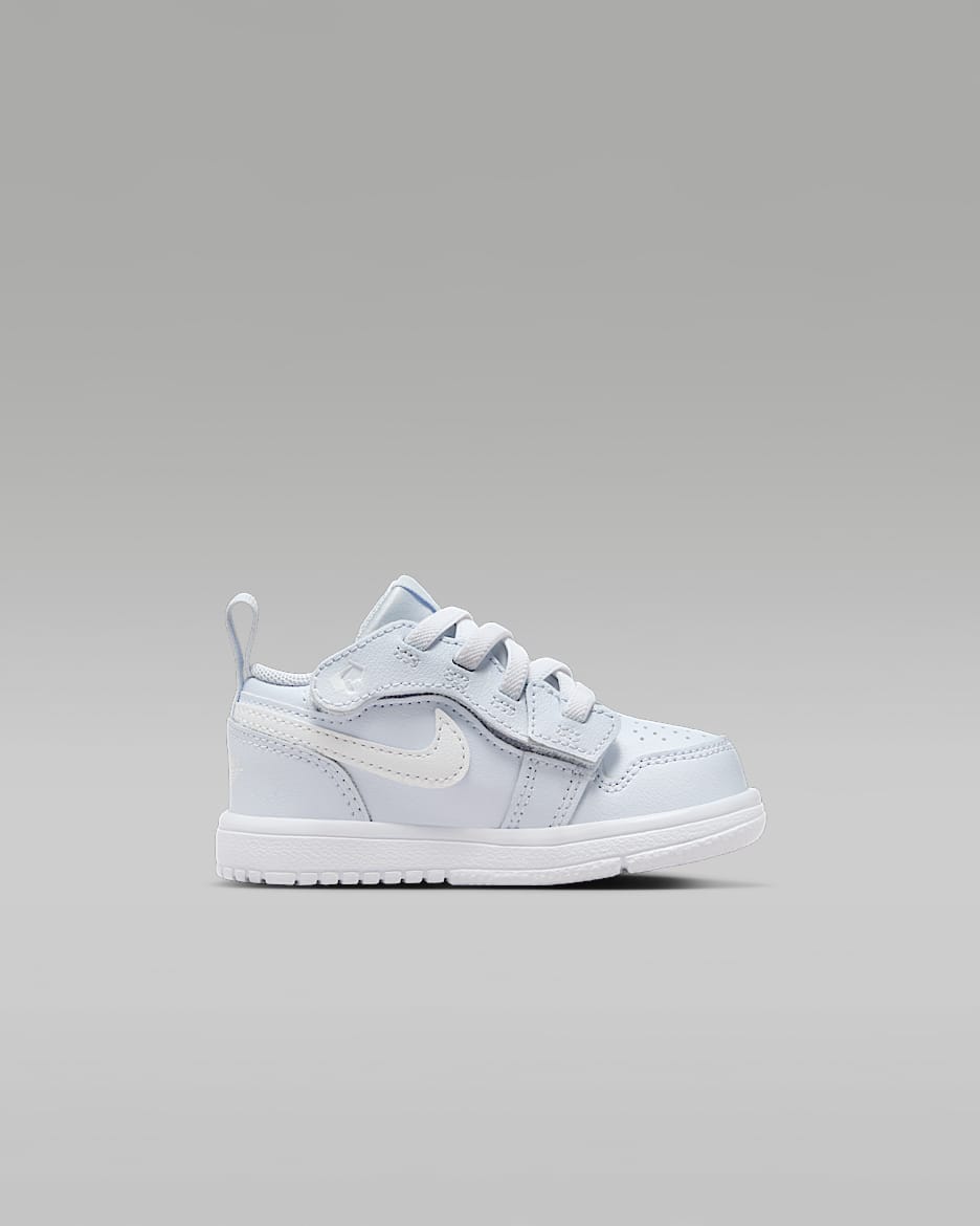 Nike silver baby shop
